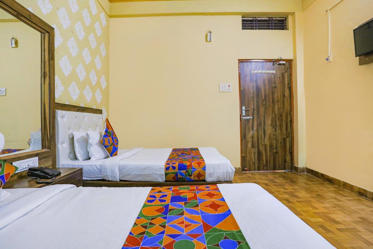 Fabhotel Shivam Palace Варанасі Екстер'єр фото